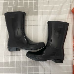 UGG Black Glossy Rain Boots